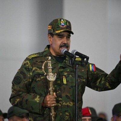 Trump e Maduro mantêm primeira conversa direta e discutem reunião