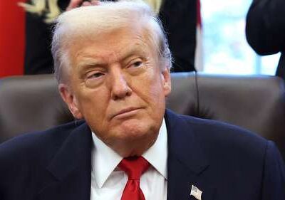 Trump ordena revisão de Green Cards de estrangeiros de 19 países