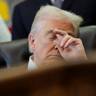 Trump sanciona lei para divulgar arquivos do caso Jeffrey Epstein