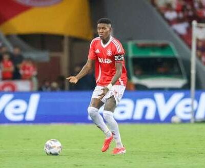 Vitão lamenta chances perdidas e empate do Inter contra o Santos