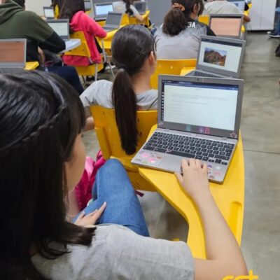 CCT tem exclusividade na região do material da Geekie One, apontado como o melhor do Brasil