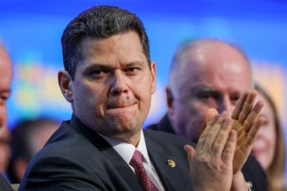 Alcolumbre articula pacote após liminar que muda rito de impeachment no STF