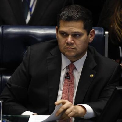 Alcolumbre recua sobre data de sabatina de Jorge Messias e retoma controle do processo