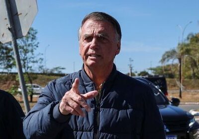 Bolsonaro deve passar o Natal hospitalizado após autorização de cirurgia