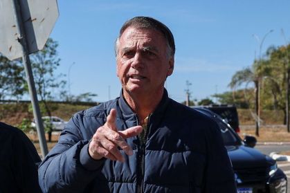 Bolsonaro deve passar o Natal hospitalizado após autorização de cirurgia