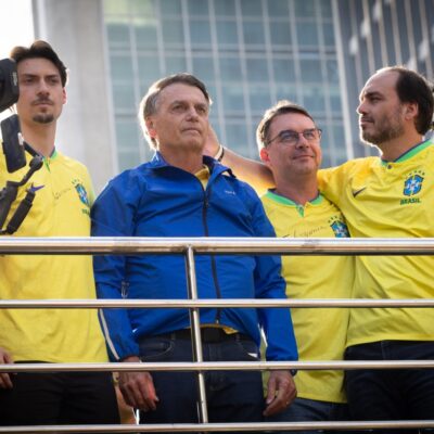 Carta de Bolsonaro sobre candidatura de Flávio gera tensão entre aliados