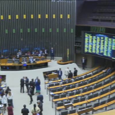 Congresso aprova LDO com pagamento de R$ 13 bilhões em emendas até 2026