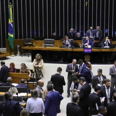 Congresso vota LDO 2026 com superávit previsto de R$ 34,3 bilhões