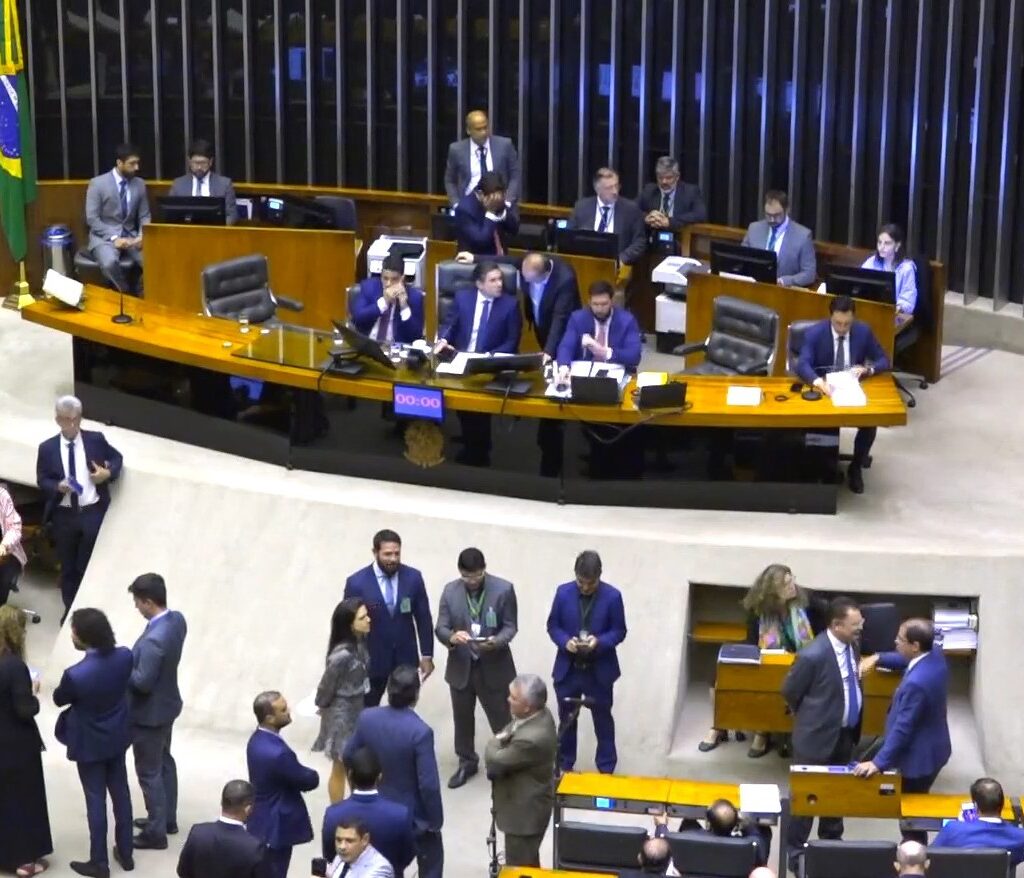 Câmara aprova regras para comitê gestor da reforma tributária