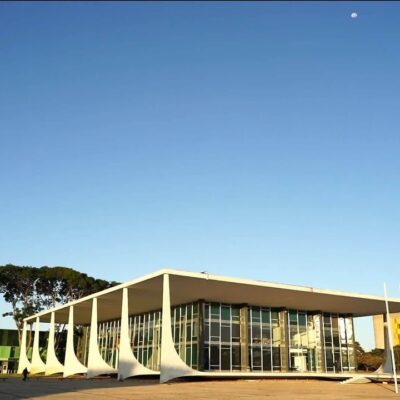 Decisão de Gilmar Mendes restringe pedidos de impeachment para ministros do STF