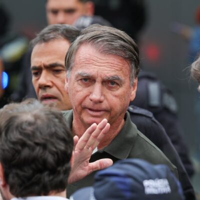Defesa de Bolsonaro apresenta novo pedido de prisão domiciliar ao STF