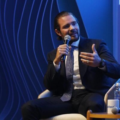 Depoimento de Vorcaro no caso Banco Master inicia com desentendimento entre delegada e juiz