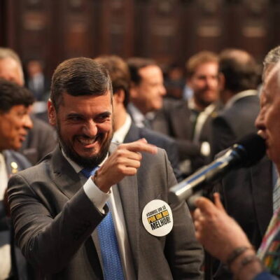 Deputados do RJ evitam comentar prisão do presidente da Alerj em sessão