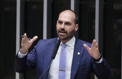 Eduardo Bolsonaro se pronuncia após cassação do mandato na Câmara