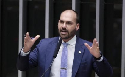 Eduardo Bolsonaro se pronuncia após cassação do mandato na Câmara