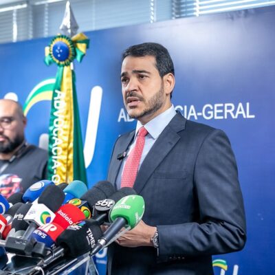 Erros do governo marcam indicação de Jorge Messias ao STF