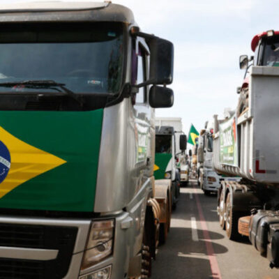 Federação e Confederação de Caminhoneiros negam apoio a paralisação pró-Bolsonaro
