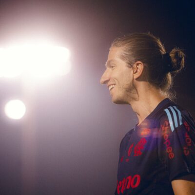 Flamengo renova contrato do técnico Filipe Luís até 2027