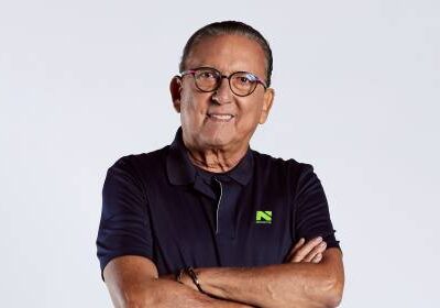 Galvão Bueno estreia no SBT e agradece Band durante sorteio da Copa de 2026