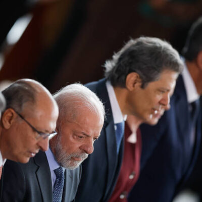 Governo Lula intensifica ações populares e prepara pacote para eleição 2026