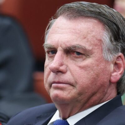 Jair Bolsonaro passa por terceiro procedimento cirúrgico em menos de uma semana
