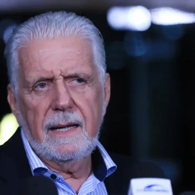 Jaques Wagner provoca crise na cúpula do PT ao articular votação da Lei da Dosimetria