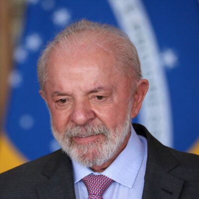 Lula afirma que vai vetar PL que reduz penas de Bolsonaro e outros