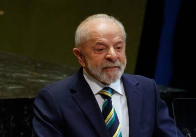 Lula parabeniza José Antonio Kast pela vitória presidencial no Chile