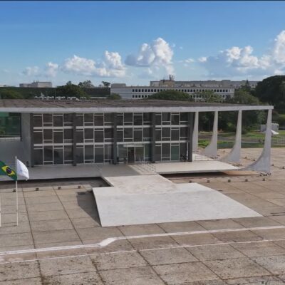 Lula sanciona reajuste de 8% para servidores do Judiciário em 2026