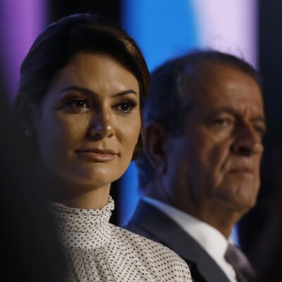 Michelle Bolsonaro critica aliança do PL com Ciro Gomes no Ceará