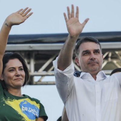 Michelle Bolsonaro expressa discordância sobre aliança do PL com Ciro Gomes