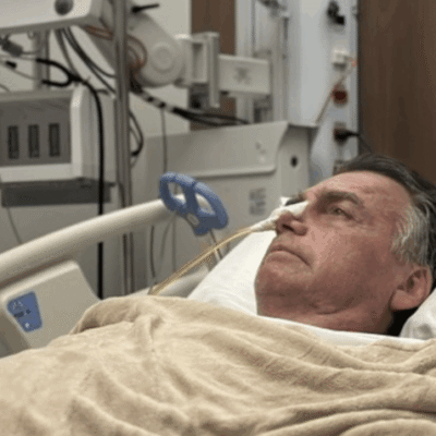 Michelle Bolsonaro informa sobre novo procedimento para soluços de Jair Bolsonaro