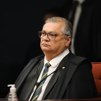 Ministro do STF Flávio Dino suspende trecho que libera emendas do orçamento secreto