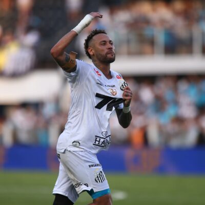 Neymar renova com o Santos até dezembro de 2026