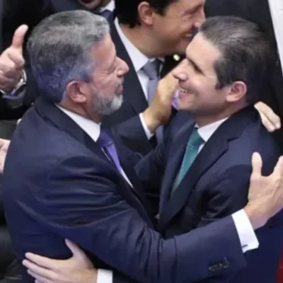 Operação da PF reforça reaproximação entre Arthur Lira e Hugo Motta na Câmara