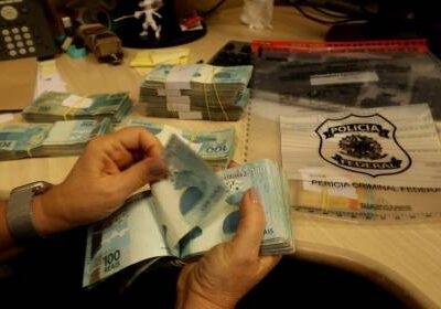 PF encontra R$ 90,8 mil em carro de Rodrigo Bacellar após prisão