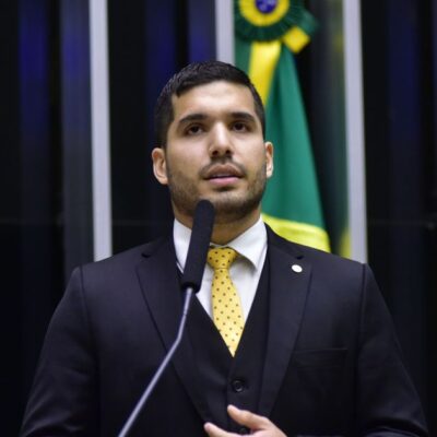 PL no Ceará suspende negociações com PSDB e repensa aliança com Ciro Gomes