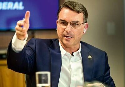 Pesquisa Genial/Quaest beneficia Flávio Bolsonaro e prejudica Tarcísio
