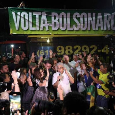 Quatro dos cinco senadores do PSB votam a favor de reduzir penas ligadas ao 8 de Janeiro