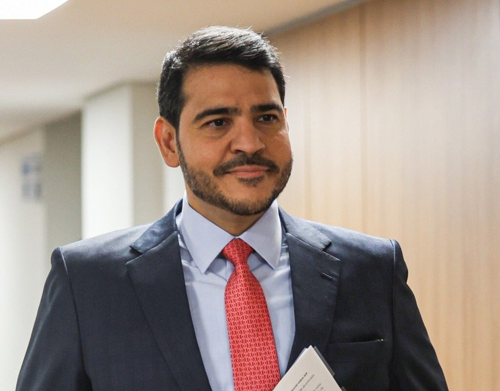 Sabatina de Jorge Messias no Senado fica para 2026