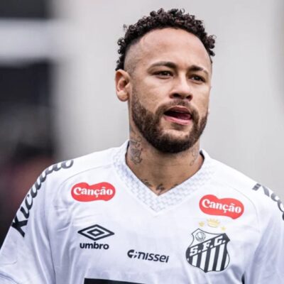 Santos aguarda aval do staff de Neymar para renovar contrato por seis meses