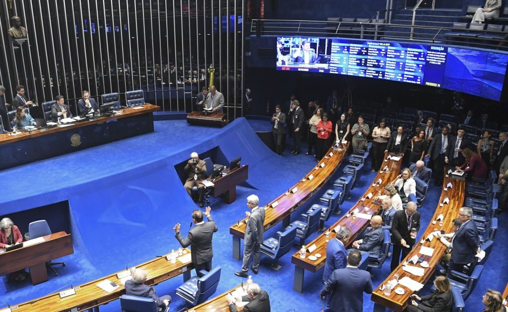 Senado aprova PL da Dosimetria que reduz penas relacionadas ao 8 de janeiro
