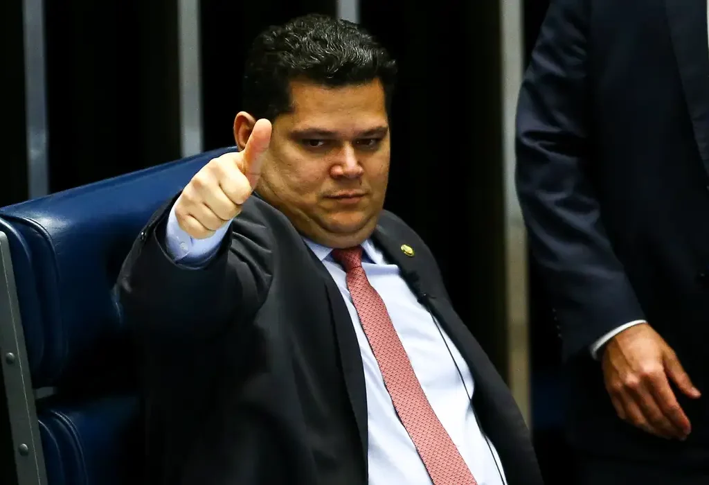 Senado pauta PL da Dosimetria apesar de pressões pelo adiamento