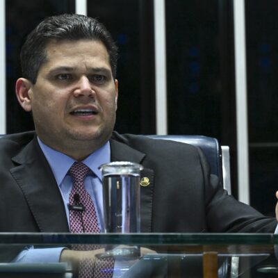 Senador Alcolumbre lamenta ataque antissemitista em Sydney durante Hanukkah