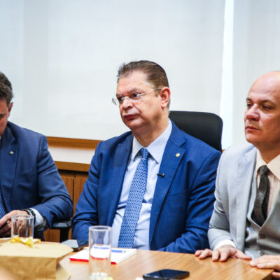 Sóstenes Cavalcante afirma que dinheiro em casa veio de venda de imóvel e fala em perseguição