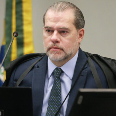 Toffoli determina que investigações do Banco Master sejam controladas pelo STF