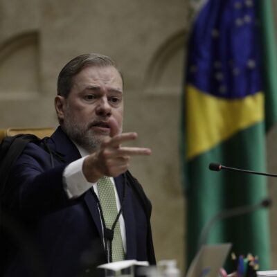Toffoli provoca desconforto ao marcar acareação sobre Banco Master no recesso