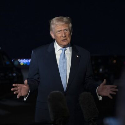 Trump não confirma ataque aéreo e alerta sobre espaço aéreo da Venezuela