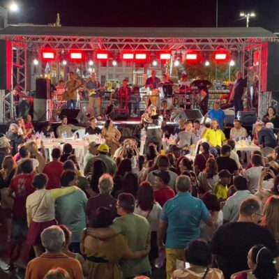 Vozes de Currais: espetáculo emociona ao dar espaço aos artistas da terra neste fim de ano