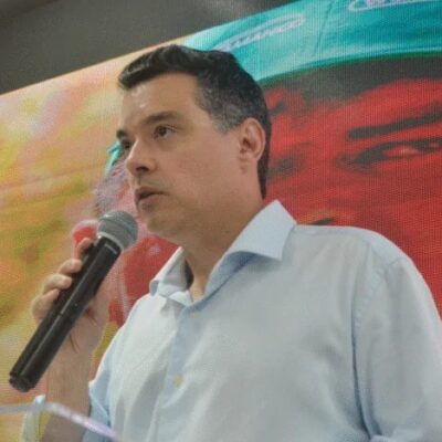 Walter Alves despista sobre futuro político: “Tem tempo ainda, eleição é só no próximo ano”